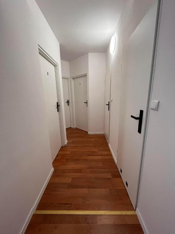 Hostel Woku Świebodzice Exteriér fotografie